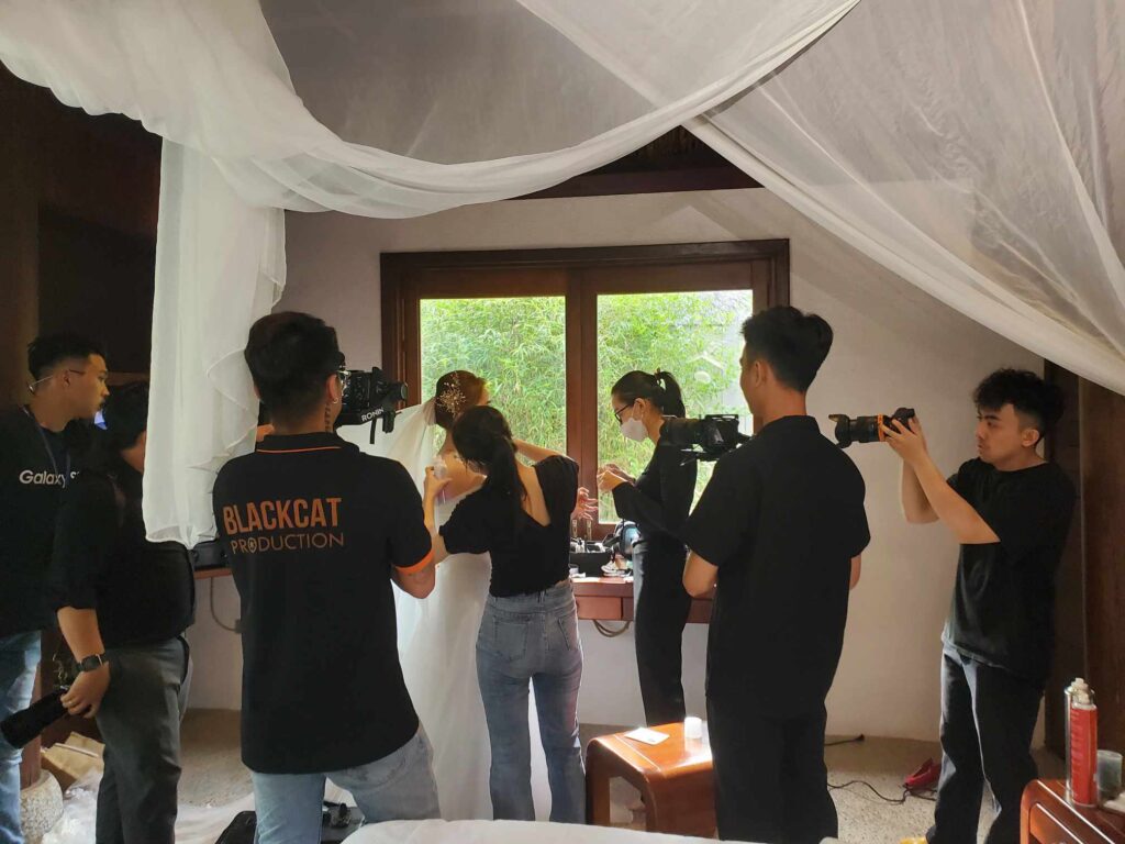 Đội ngũ quay phim cưới BlackCat Production